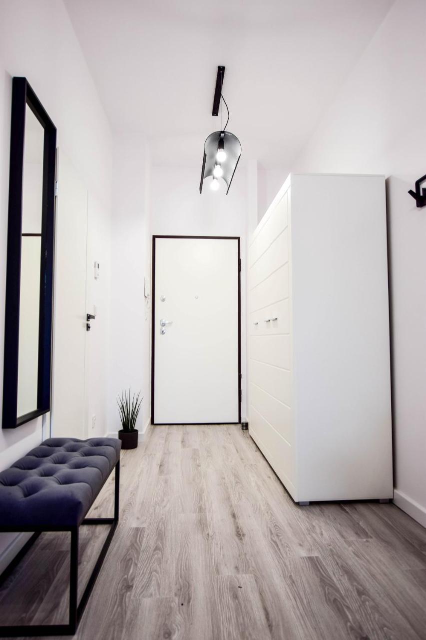 Angel City Center Apartment *